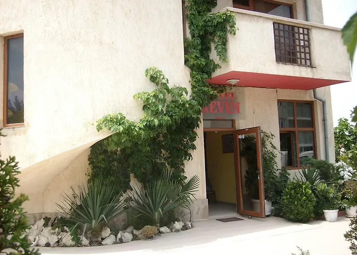 Neven Приморско